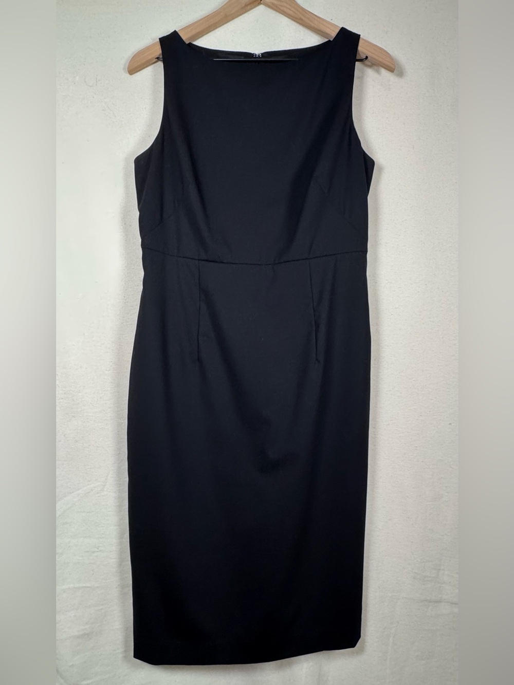 Chic Black Stretch Wool Sheath Dress Sz 10 Minimalist,Career,Y2K, Quiet Luxury